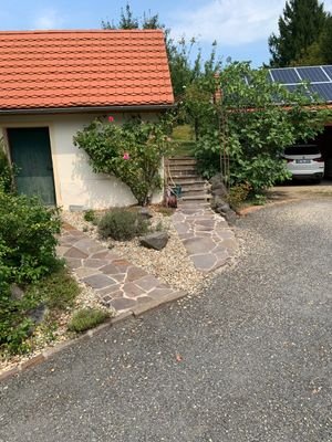 Aufgang zum hinteren Grundstück.jpg