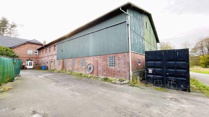 Bauernhof mit Scheune