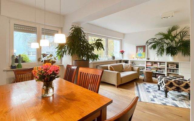 Wohn-/ Essbereich Ansicht I