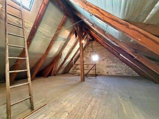 Dachboden (Ausbaureserve)