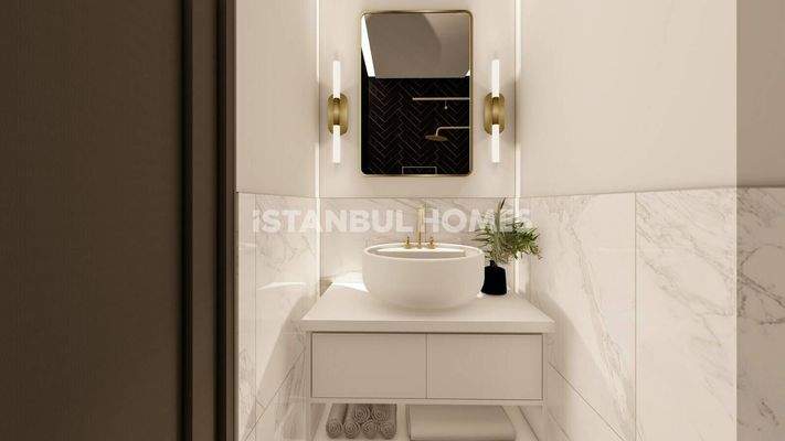 Furnished Building Close to the Sea in Beyoglu Istanbul