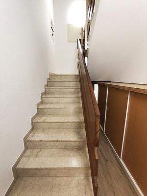 Treppenaufgang vom UG