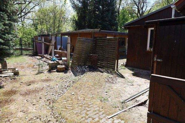 Blickrichtung Schuppen