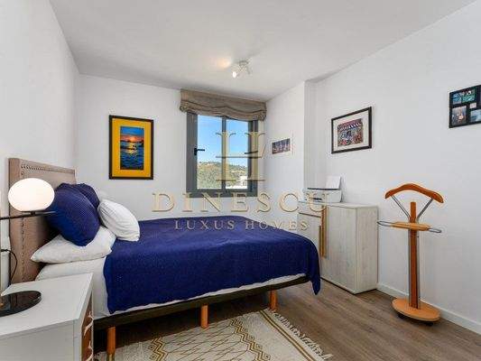 a7f7858a-33fa-4990-8028-5fe561398db4