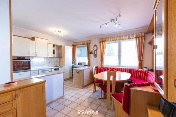 Haus Jois Küche mit Essbereich
