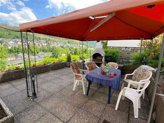 Pavillion mit herrlicher Weitsicht