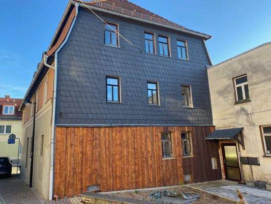 rückwärtige Fassade mit Hauseingang (3).jpeg