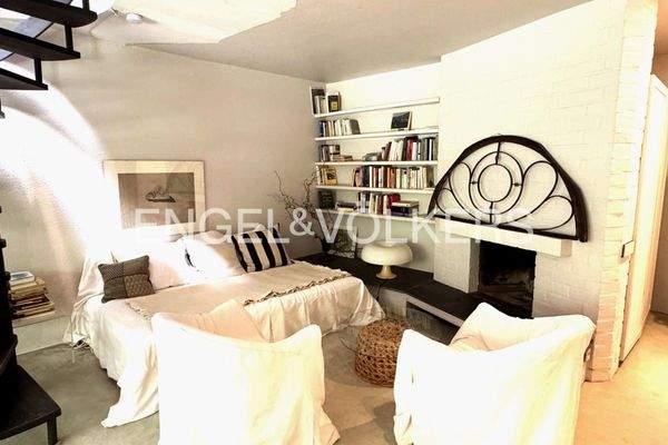 Wellfeeling mit Kamin im Gartengeschoss