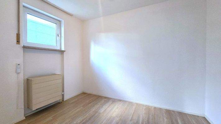 Schlafzimmer 1.1.jpg