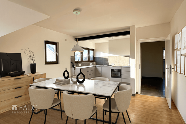 Wohnbeispiel - Esszimmer und Küche