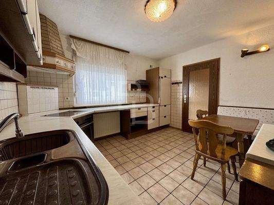 Große Küche mit Frühstecksecke