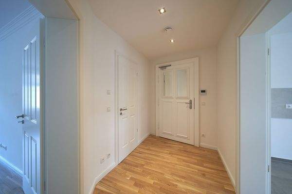 Referenz Denkmal Sanierung Flur
