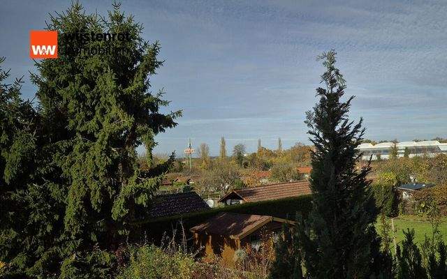 Weitblick über die Kleingartensiedlung vom DG