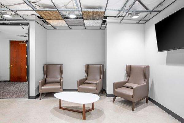 Generic Business lounge_03 (3).jpg