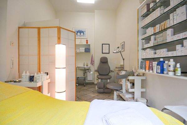 Behandlungsraum/ Büro