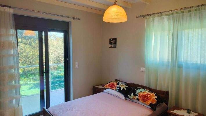 Kreta, Drapanias: Neubauhaus inmitten von Olivenhainen in Strandnähe zu verkaufen