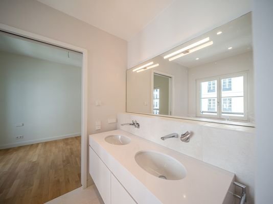 BAD-EN-SUITE
