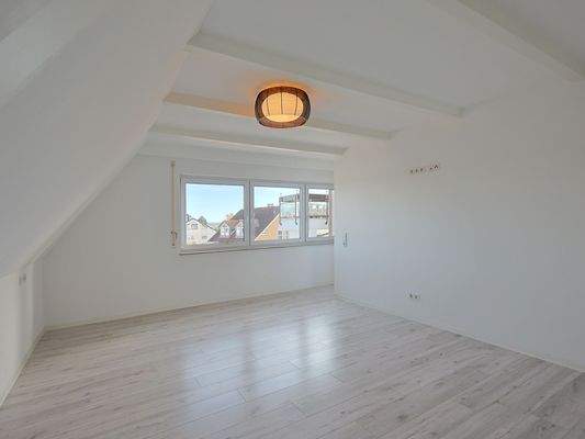 Geräumiges Schlafzimmer mit Ankleide und Bad en Suite