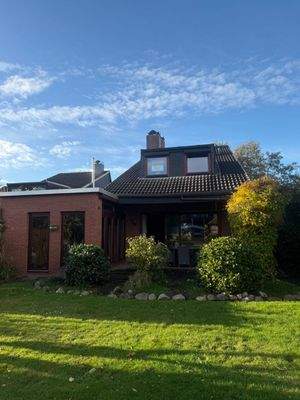 Gartenansicht auf das Haus 