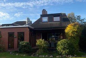 Gartenansicht auf das Haus 