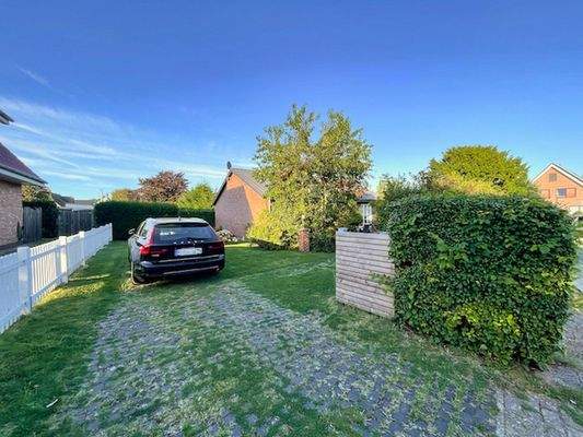 Einfahrt / Parkmöglichkeit