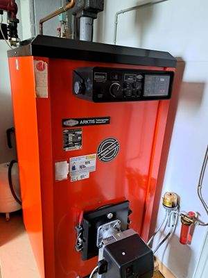 Heizung mit Öltanks.jpg