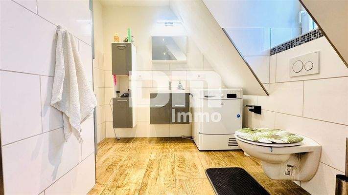 OG2Apartment  5 Bad / Dusche