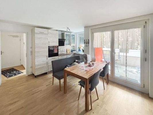 Küche und Esszimmer