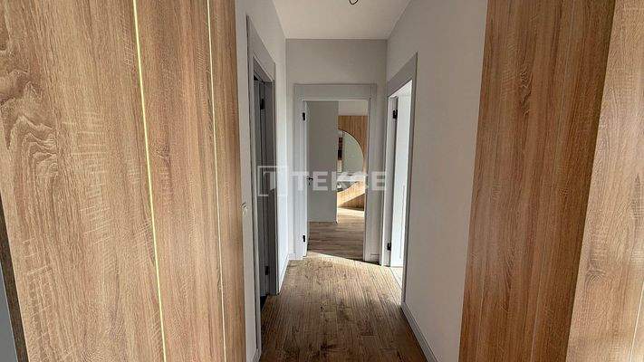 Panoramic Views Apartments in a Complex with a Pool in İzmir