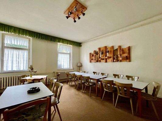 umgebauter großer Saal