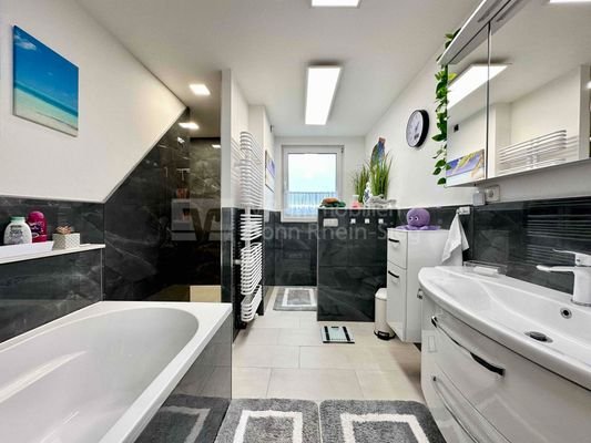 Badezimmer OG re