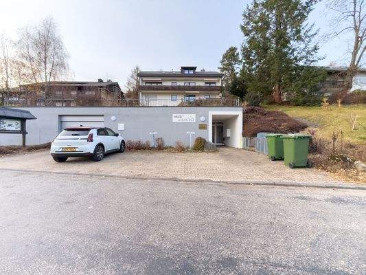 11 Stellplatz & Hauseingang