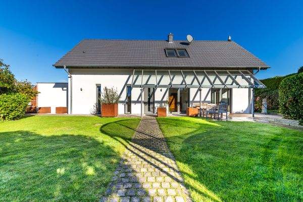 DI - Forbes Global Properties