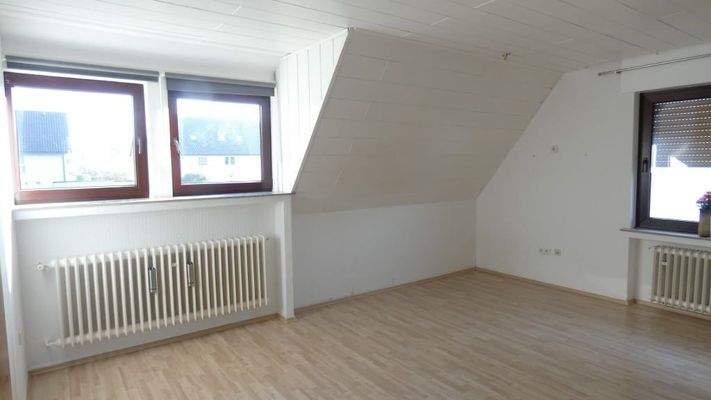 OG: Wohn-/Essbereich