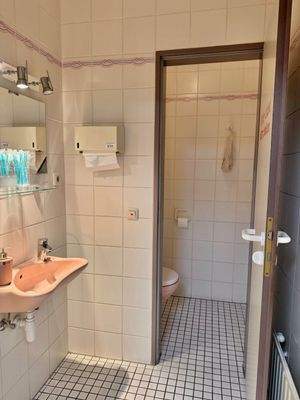 eines von mehreren WCs