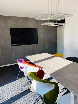 OG gr. Zimmer (hier Büro)