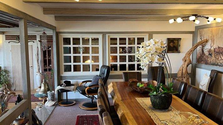 Empore mit Weitblick oberhalb des Wohnzimmers