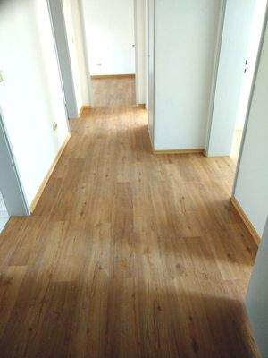 Neuer Bodenbelag in Vergleichswohnung