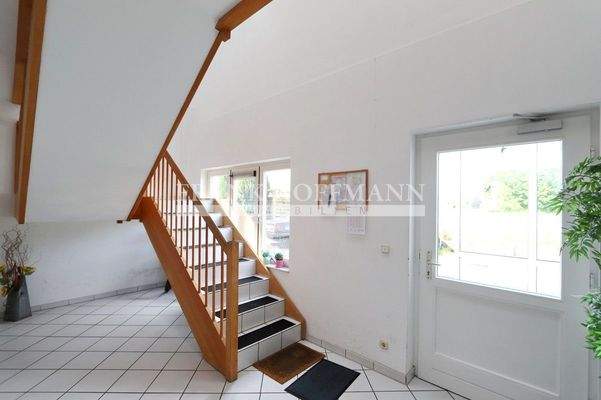 V9932-1 EG Treppenhaus