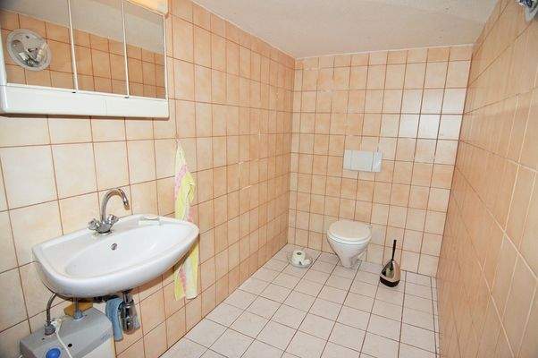 35 -WC für Gewerbe im EG.JPG