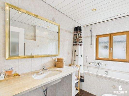 Modernes Badezimmer 1.OG