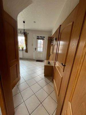 Flur zum Haupteingang 