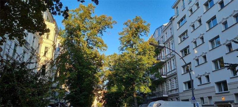 Attraktive Seitenstraße