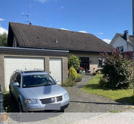 Haus und Garage 