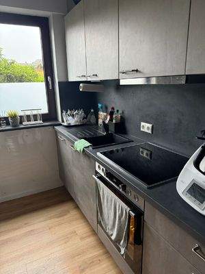 WhatsApp Image 2025-11-15 at 16.01.30.jpg