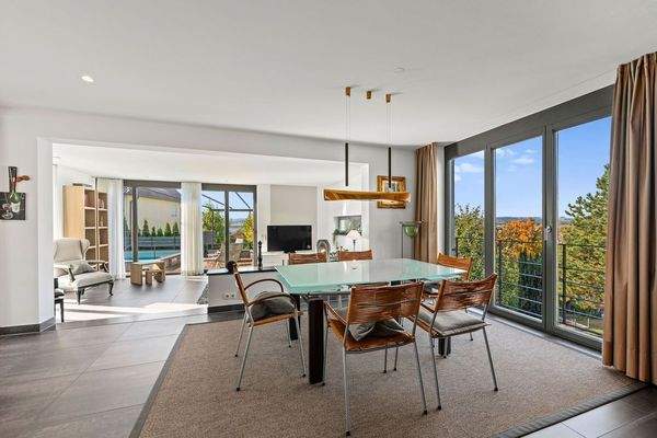 Offener Wohn-/ Essbereich