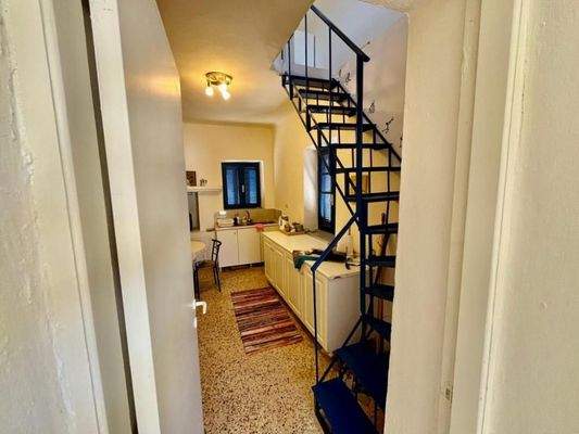 Kreta, Kalo Chorio: 2-Apartment-Anwesen mit geräumiger Dachterrasse zu verkaufen