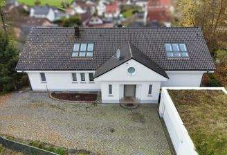 Luftaufnahme Vorderseite