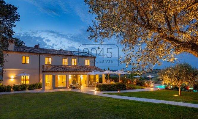 Luxusvilla mit Gästehaus und Panoramablick – Nähe Adria, Marken