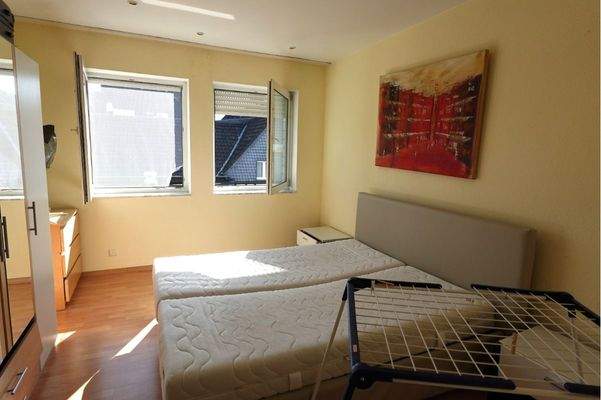 Schlafzimmer 1.OG links